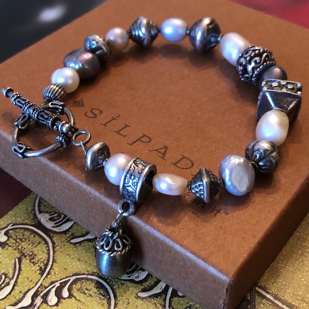 Rare Silpada Sterling, Gray & Pink Freshwater Pearl Toggle Clasp Bracelet B0986